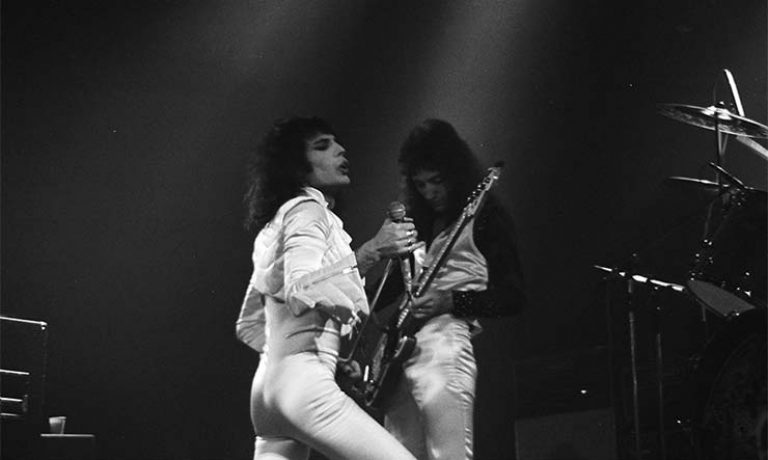 A Night At The Odeon: A Legendary Queen Gig In Pictures | uDiscover