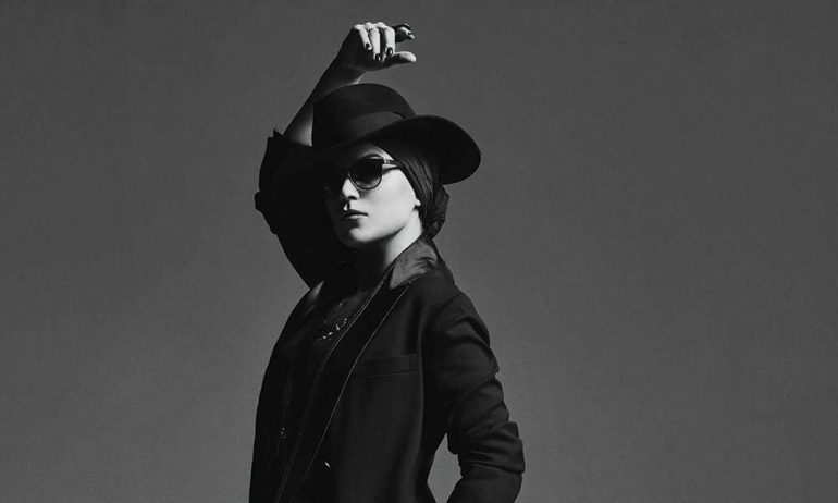 Melody gardot почему в очках