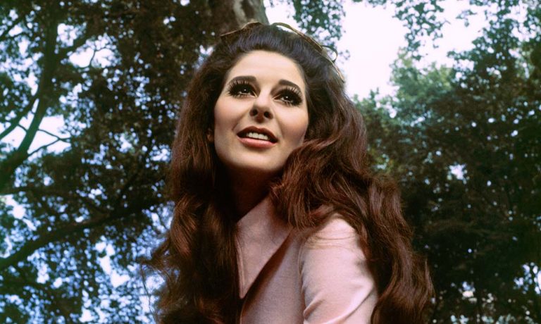 Box Set Celebrates Bobbie Gentry, 'The Girl From Chickasaw County ...