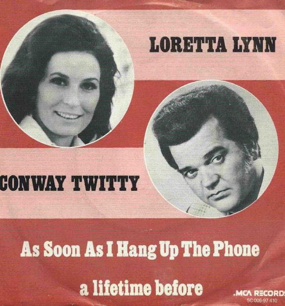 Loretta Lynn and Conway Twitty 'As Soon As I Hang Up The Phone' artwork: Courtesy of UMG