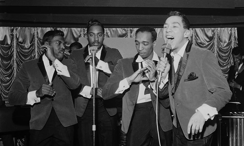 Smokey Robinson And The Miracles Shop Around song story