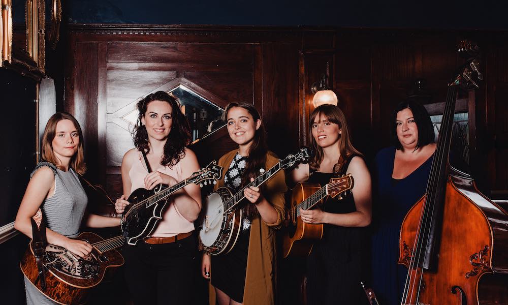 Anglo-Irish Bluegrass Five-Piece Midnight Skyracer Debut On Island