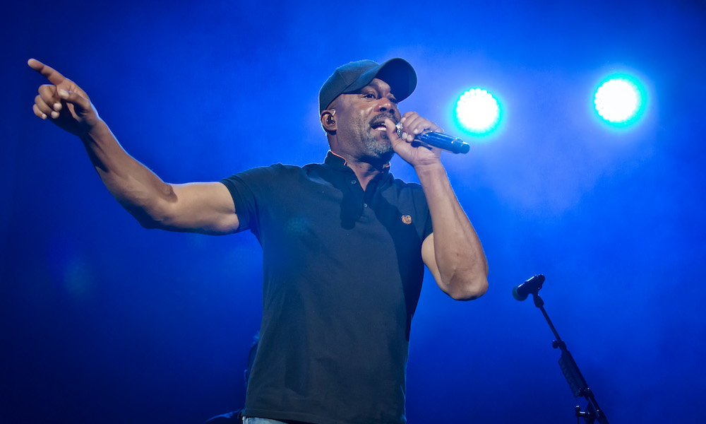 Darius Rucker traverses pop, country music with dynamic hits - Chicago  Sun-Times