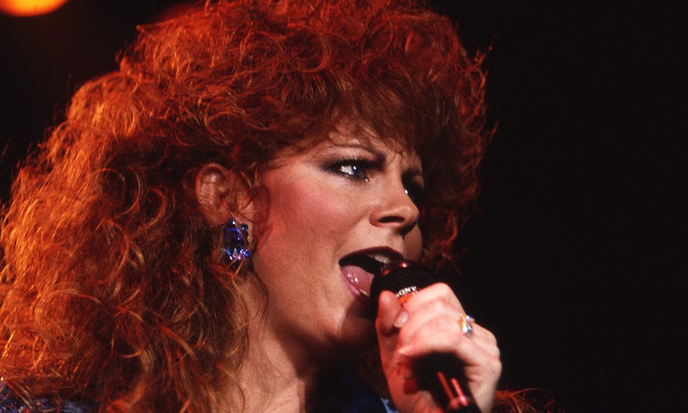 Reba Mcentire To Share 1990 Reba In Concert Special On Youtube