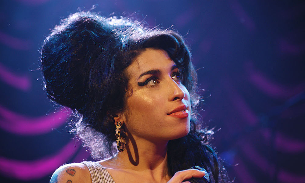Amy Winehouse – You Know I'm No Good Lyrics
