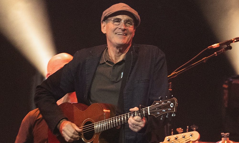 James Taylor Delights Italian Admirers - uDiscover