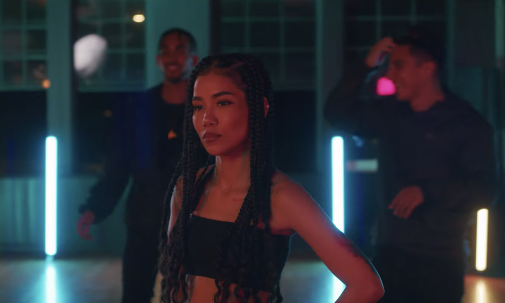 Jhene Aiko Performs Smooth Choreography In A B Dance Video