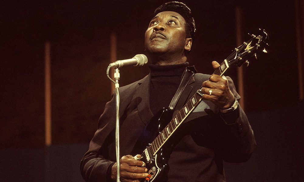 Muddy Waters - The Father of Chicago Blues | uDiscover Music