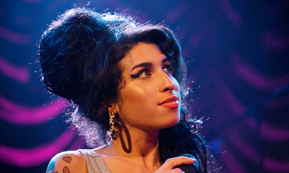 Amy Winehouse's 'Back to Black' Video Joins  Billion Views Club –  Billboard