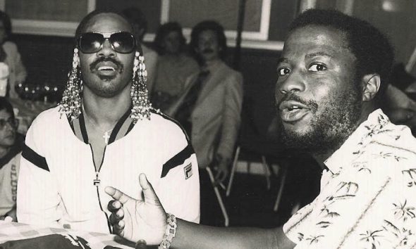 Stevie Wonder with Les Spaine at the 'Hotter Than July' party at London's Abbey Road, 1980. Photo: Les Spaine