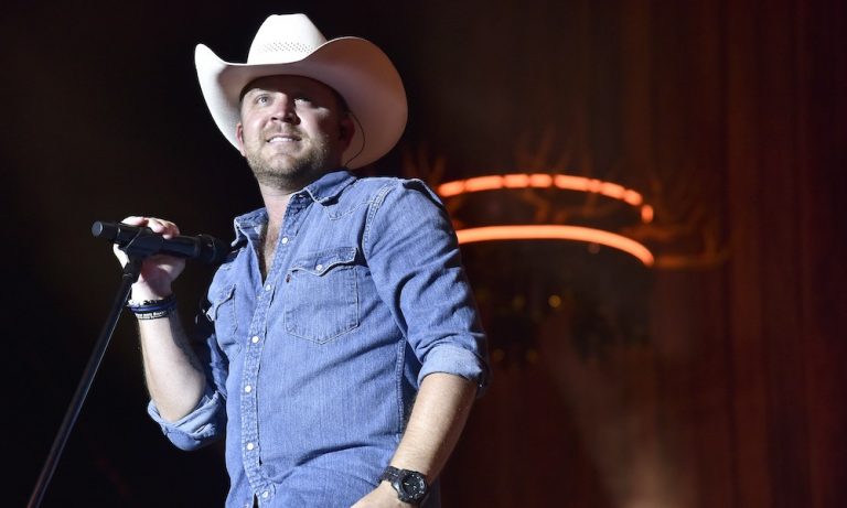 Justin Moore Lands Ninth Country Airplay No.1 With 'We Didn't Have Much'