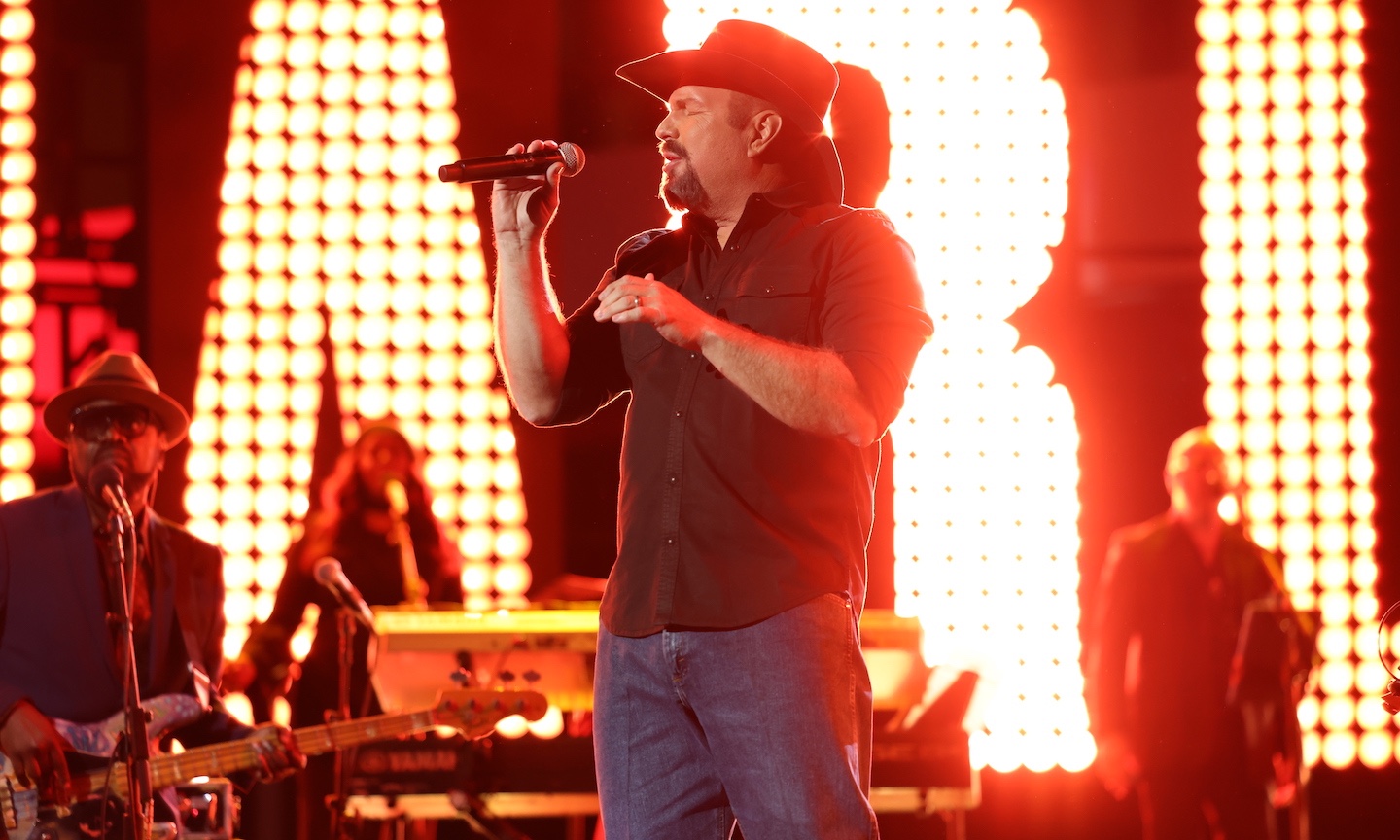Garth Brooks, Darius Rucker, Others Join 5,000th Grand Ole Opry Show