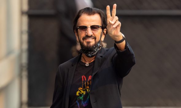 Ringo Starr Leads 100 Drummers For ‘Come Together’ Cover