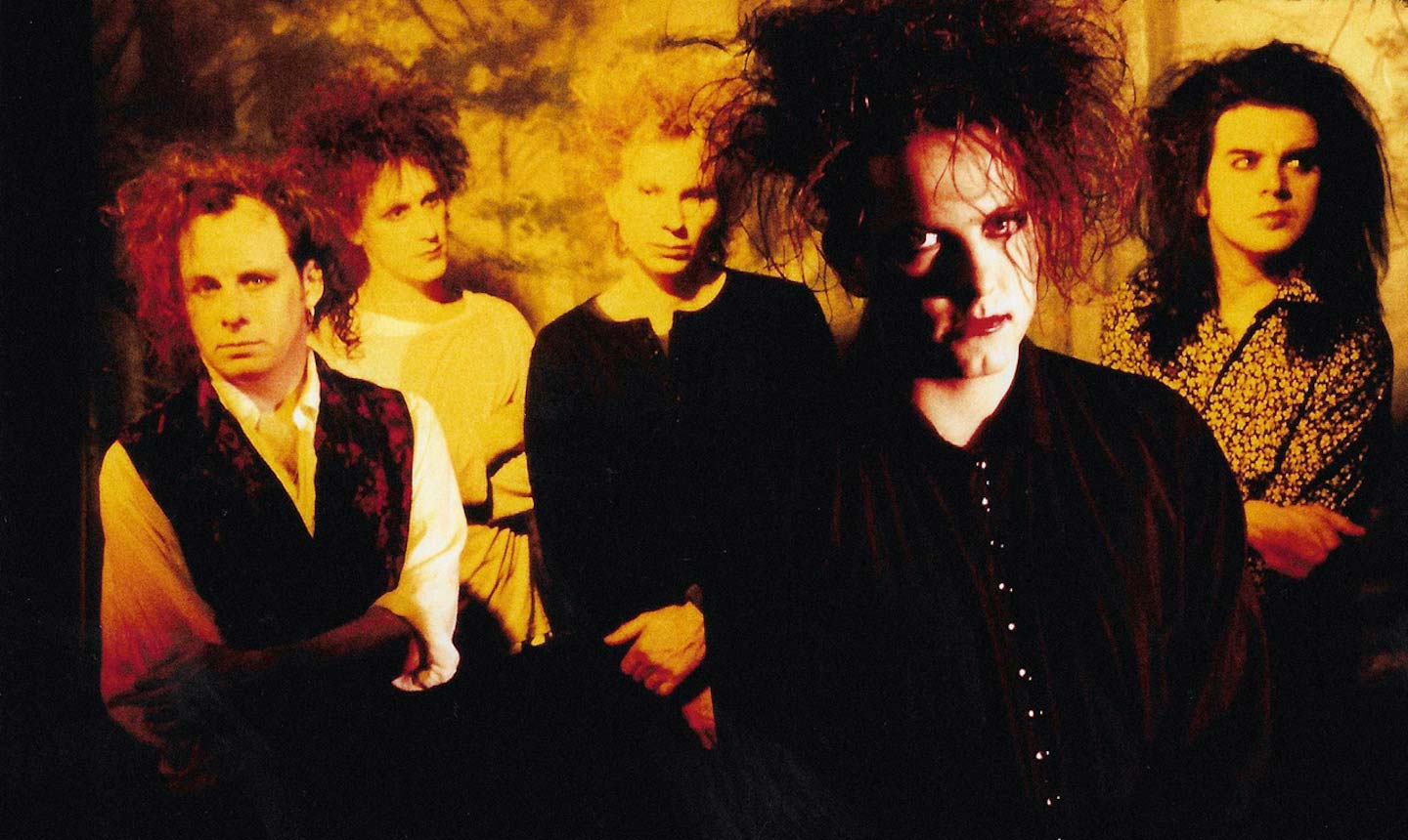 the cure в шкафу