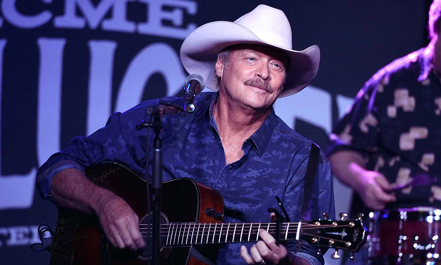 The Story Behind Alan Jackson's 'Home,' His Favorite Song He's Ever Written  - Country Now