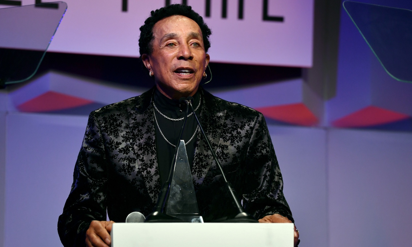 Smokey Robinson Sings A Personalized 'My Girl' For Greetings E-Card