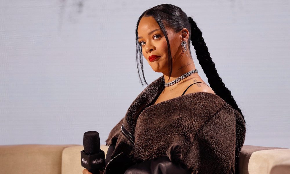 Apple Music launches Rihanna's Road to Halftime ahead of Super Bowl LVII -  Apple