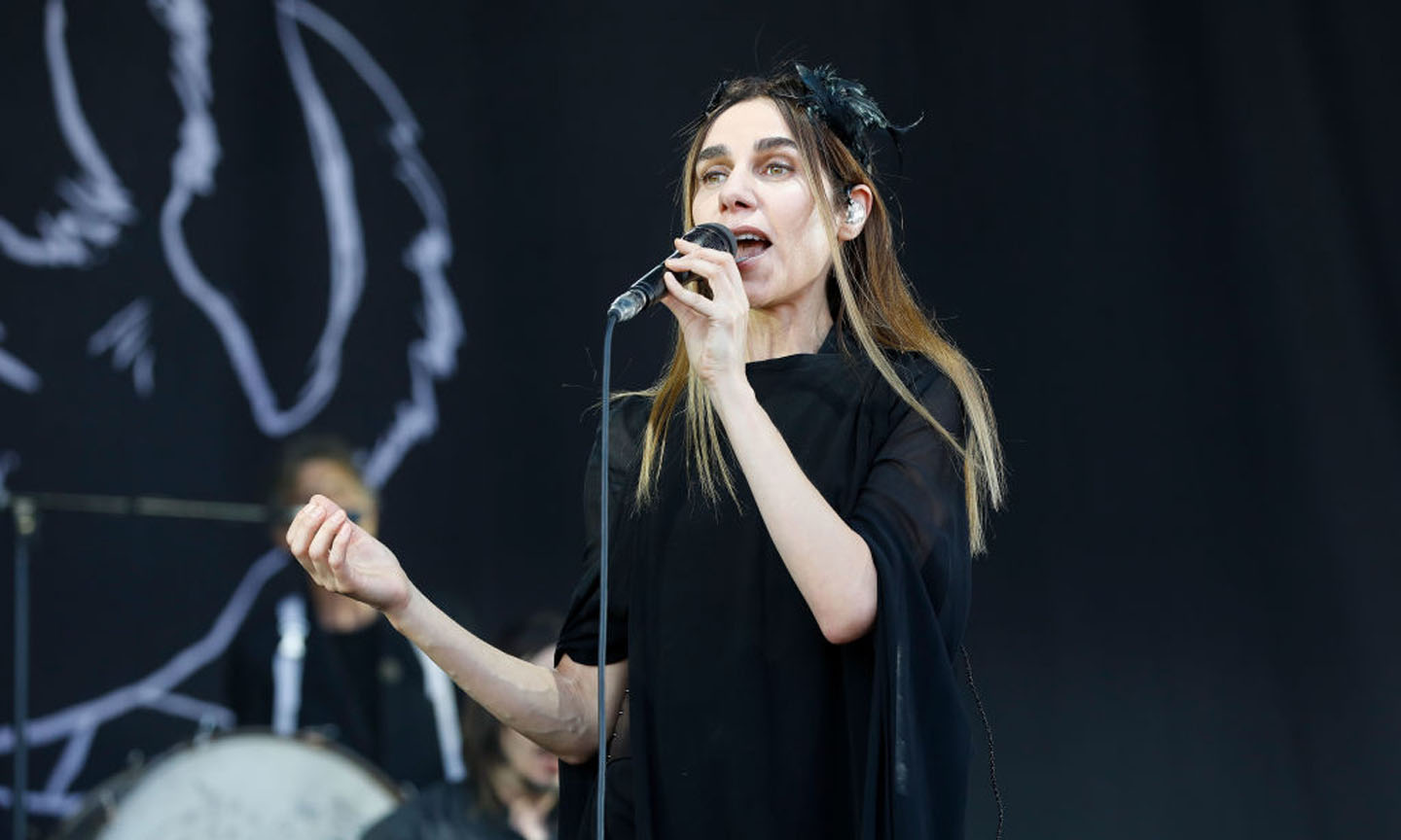 PJ Harvey Announces New Album I Inside The Old Year Dying