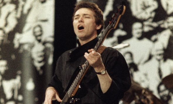 Kate Bush Pays Tribute After Death Of Much-Loved Bassist John Giblin