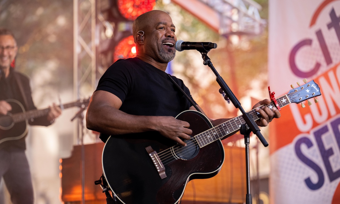 Darius Rucker Turns Detective In New Fires Don t Start Themselves