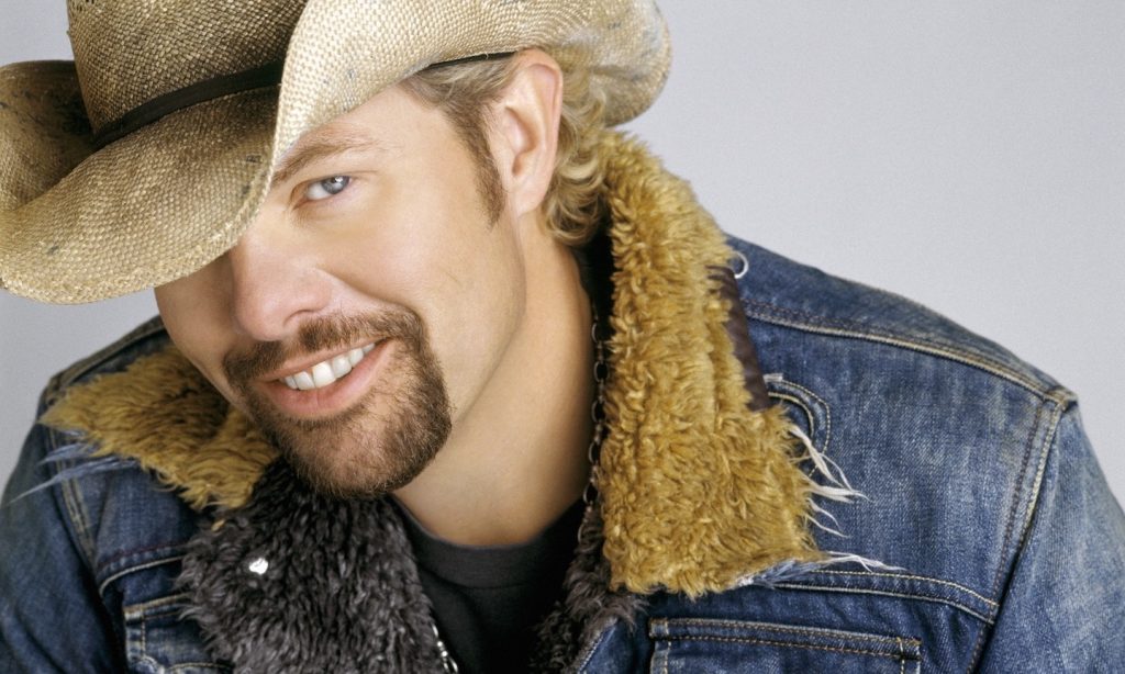 Toby Keith Receives Degree From University Of Oklahoma