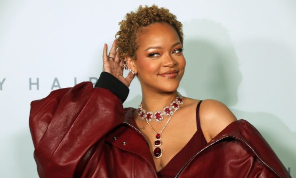 Rihanna – Photo: Kayla Oaddams/WireImage