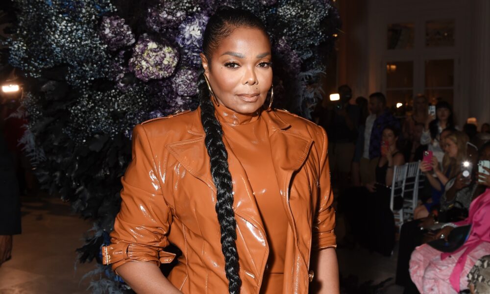 Janet Jackson – Photo: Gilbert Flores/WWD via Getty Images